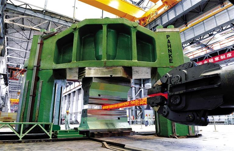 深化“互聯(lián)網(wǎng)+先進(jìn)制造業(yè)”，發(fā)展工業(yè)互聯(lián)網(wǎng)